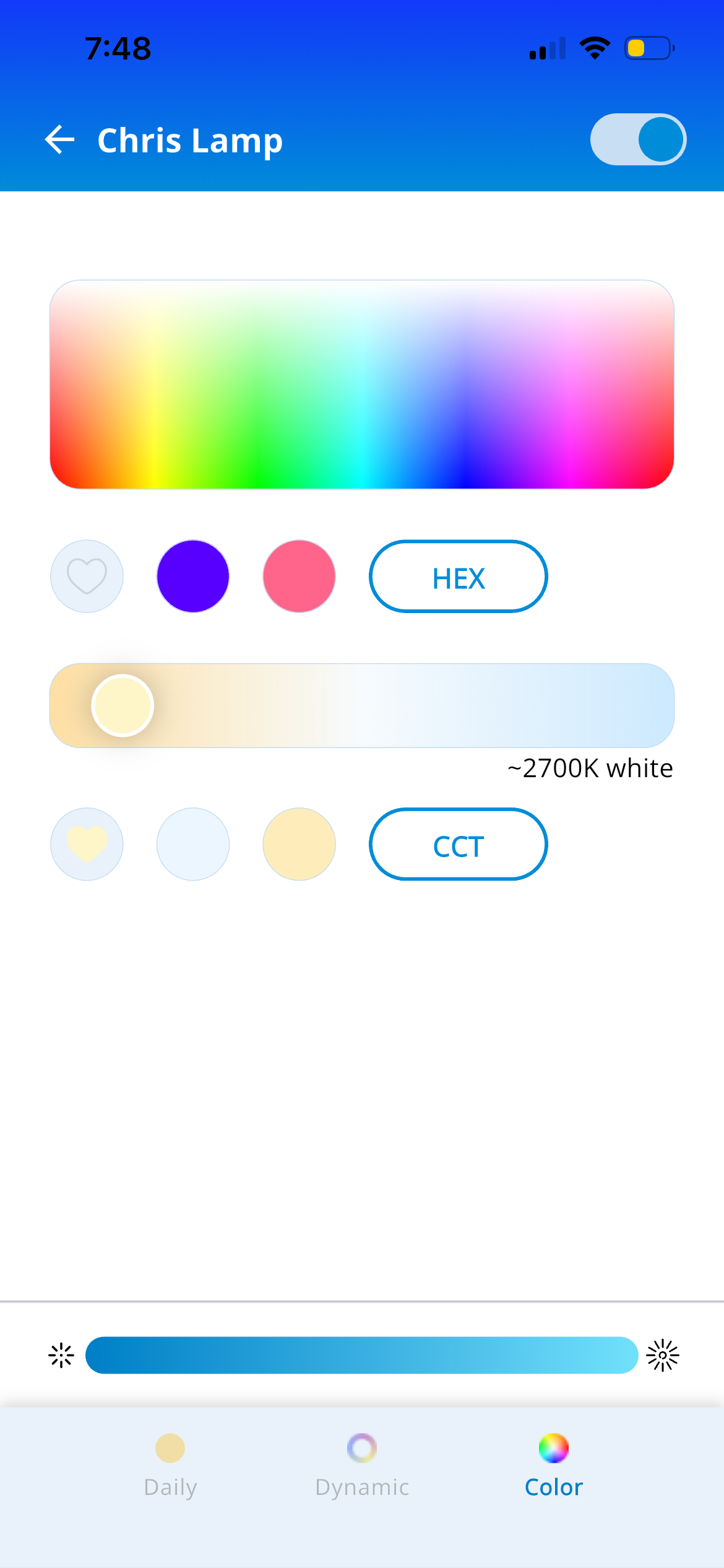 لامپ هوشمند WiZ نشان دهنده رنگ ۲۷۰۰K