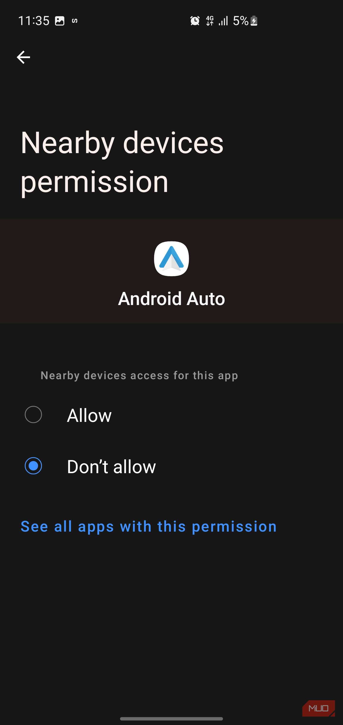 پرسش‌نامه‌ی اجازه‌ی دستگاه‌های نزدیک برای Android Auto با گزینه 'اجازه نده' انتخاب شده.