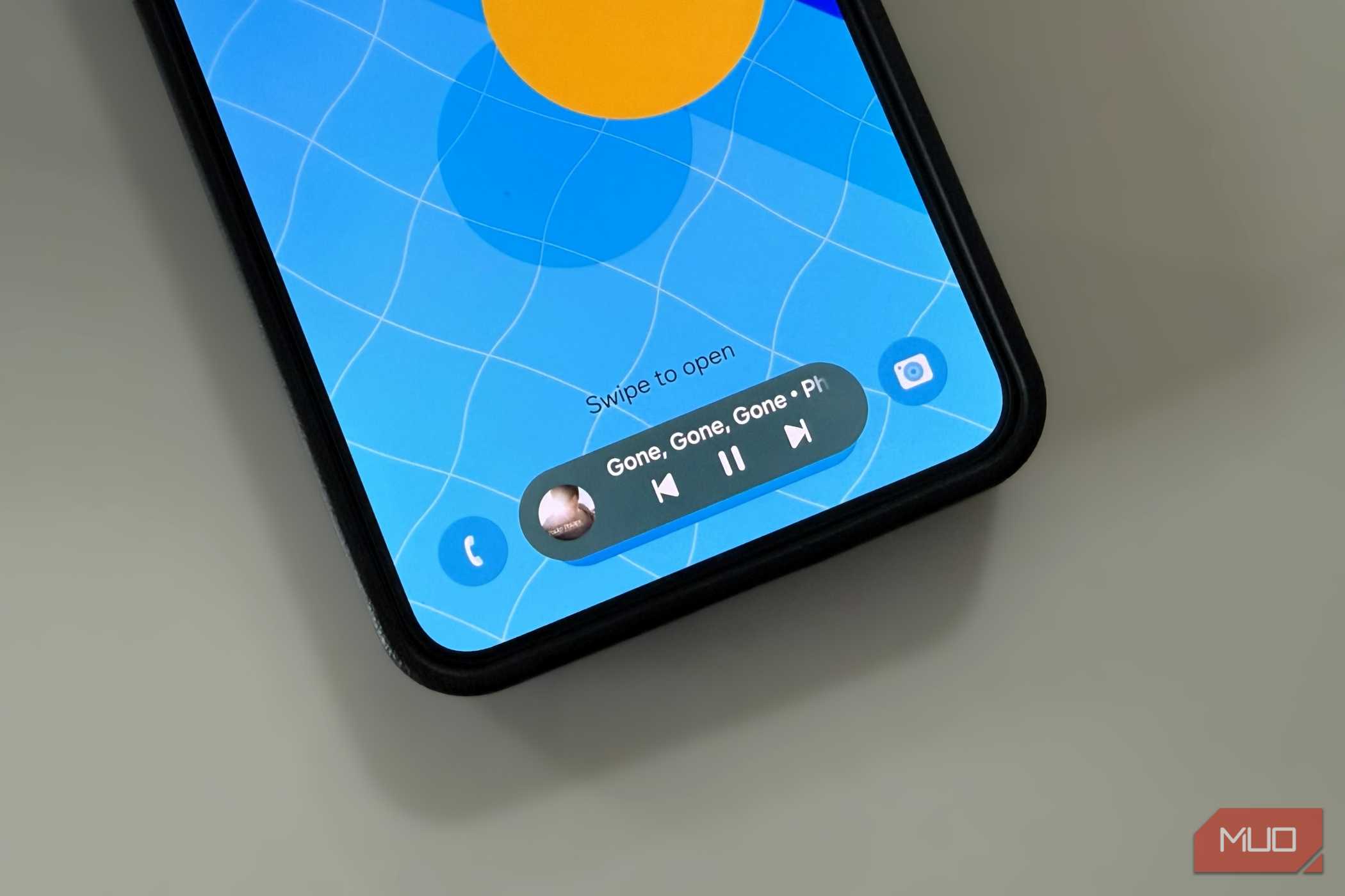 نوار Now بر روی صفحهٔ قفل گوشی سامسونگ