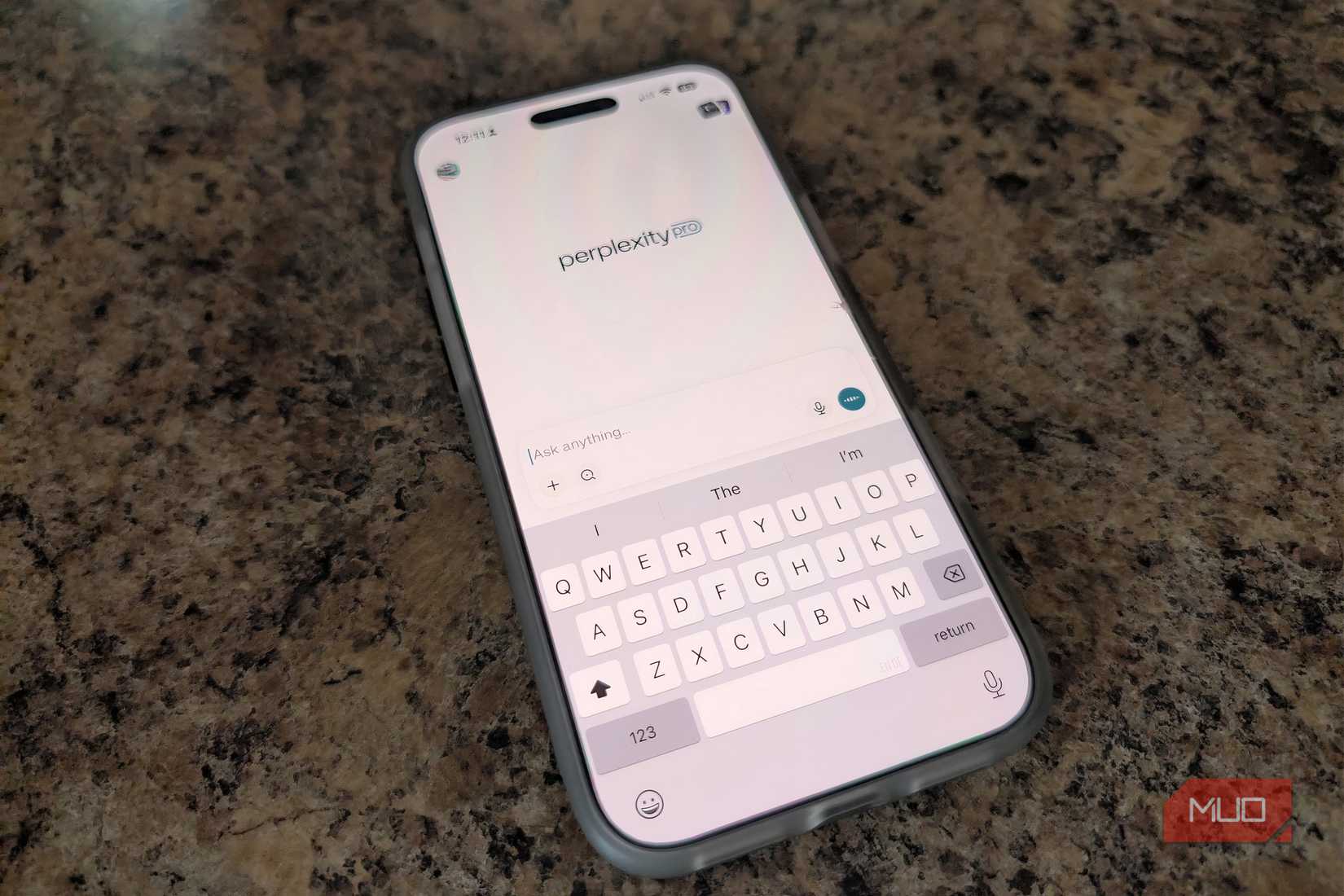 Perplexity Pro بر روی iPhone.