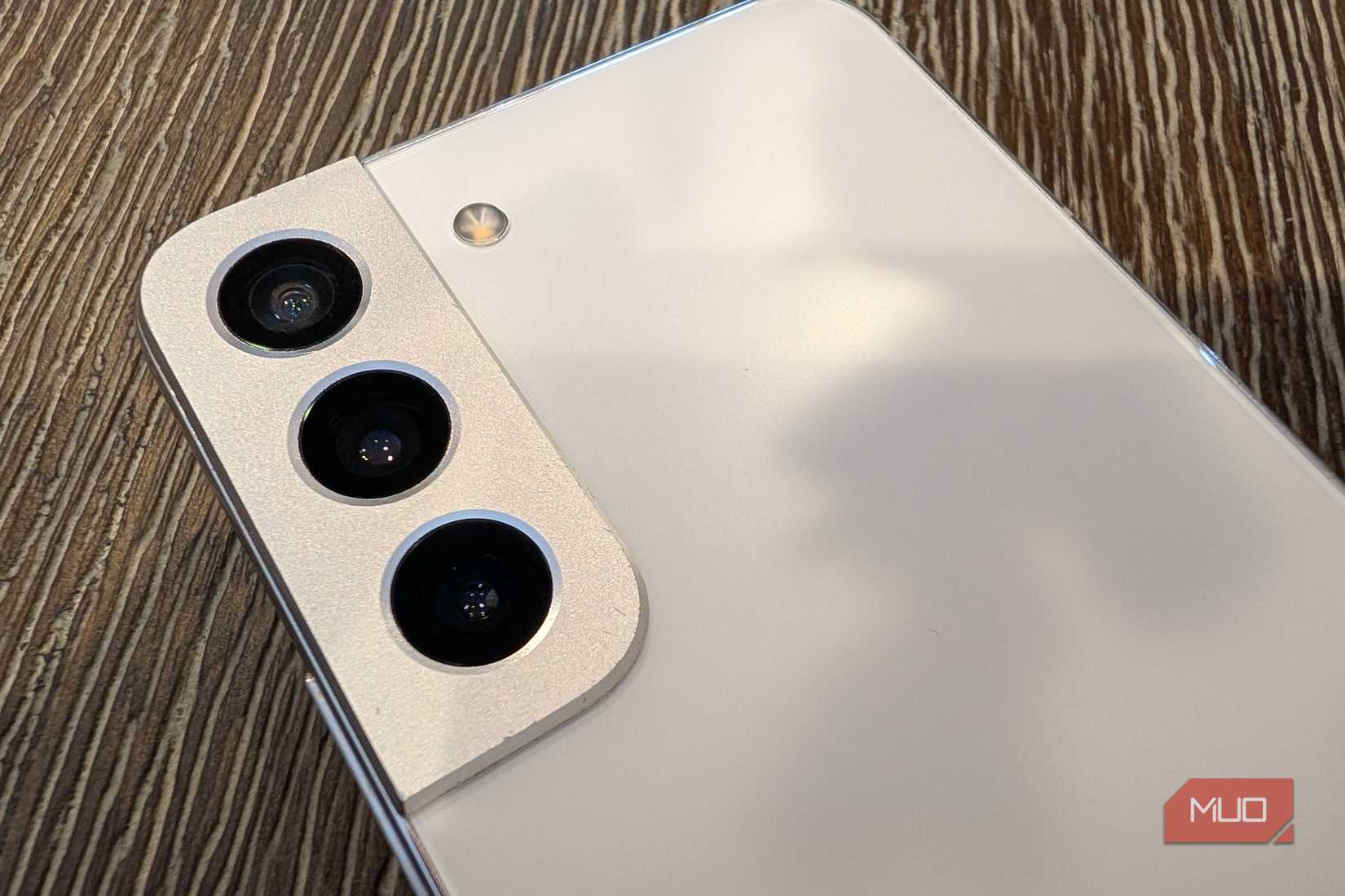 دوربین گالاکسی اس۲۲