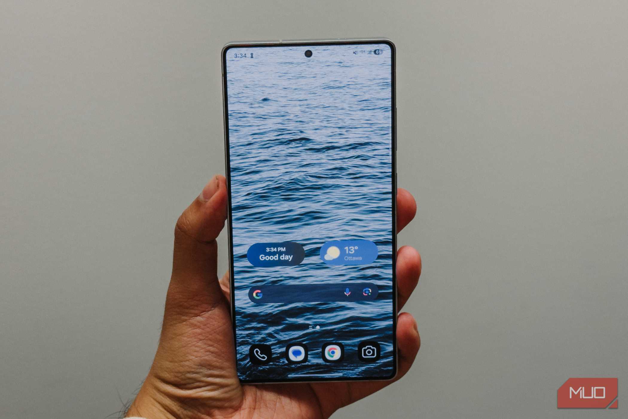 صفحهٔ خانگی سامسونگ Galaxy S25 Ultra در دست