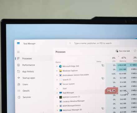 مدیر کارها باز در لپتاپ ویندوز ۱۱