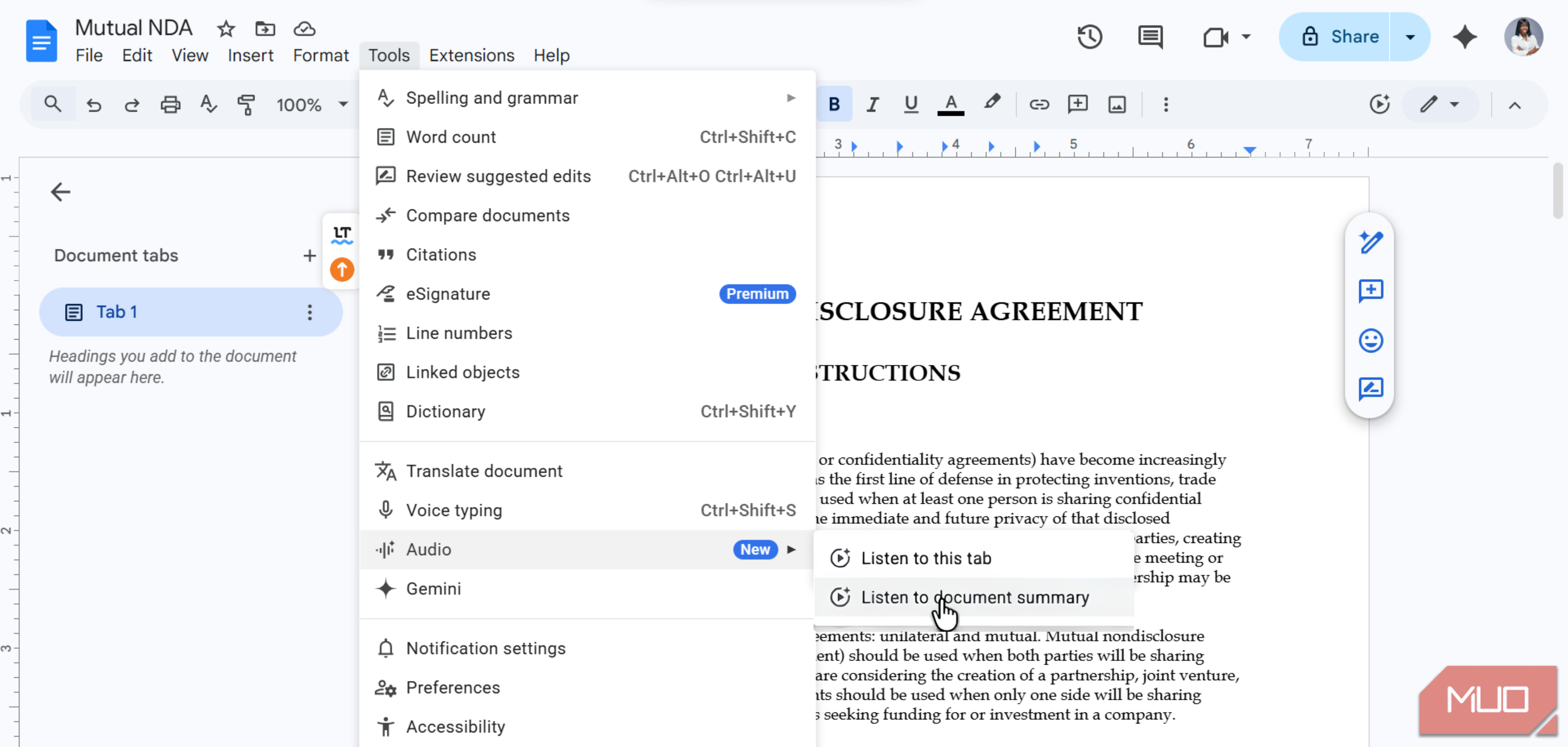 گزینهٔ گوش دادن به خلاصهٔ سند زیر بخش صدا در نوار ابزار در Google Docs.