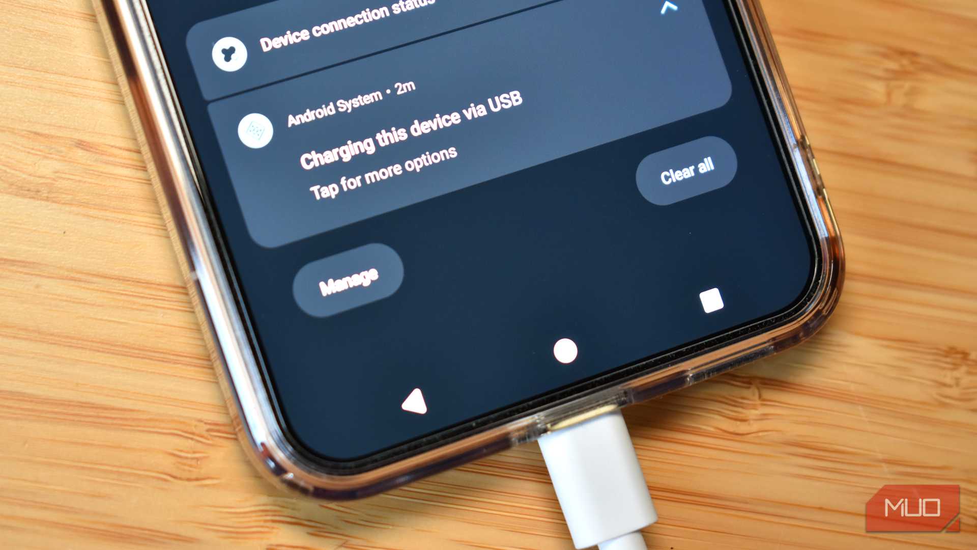 هشدار شارژ USB با کابل USB برای گوشی هوشمند اندروید.