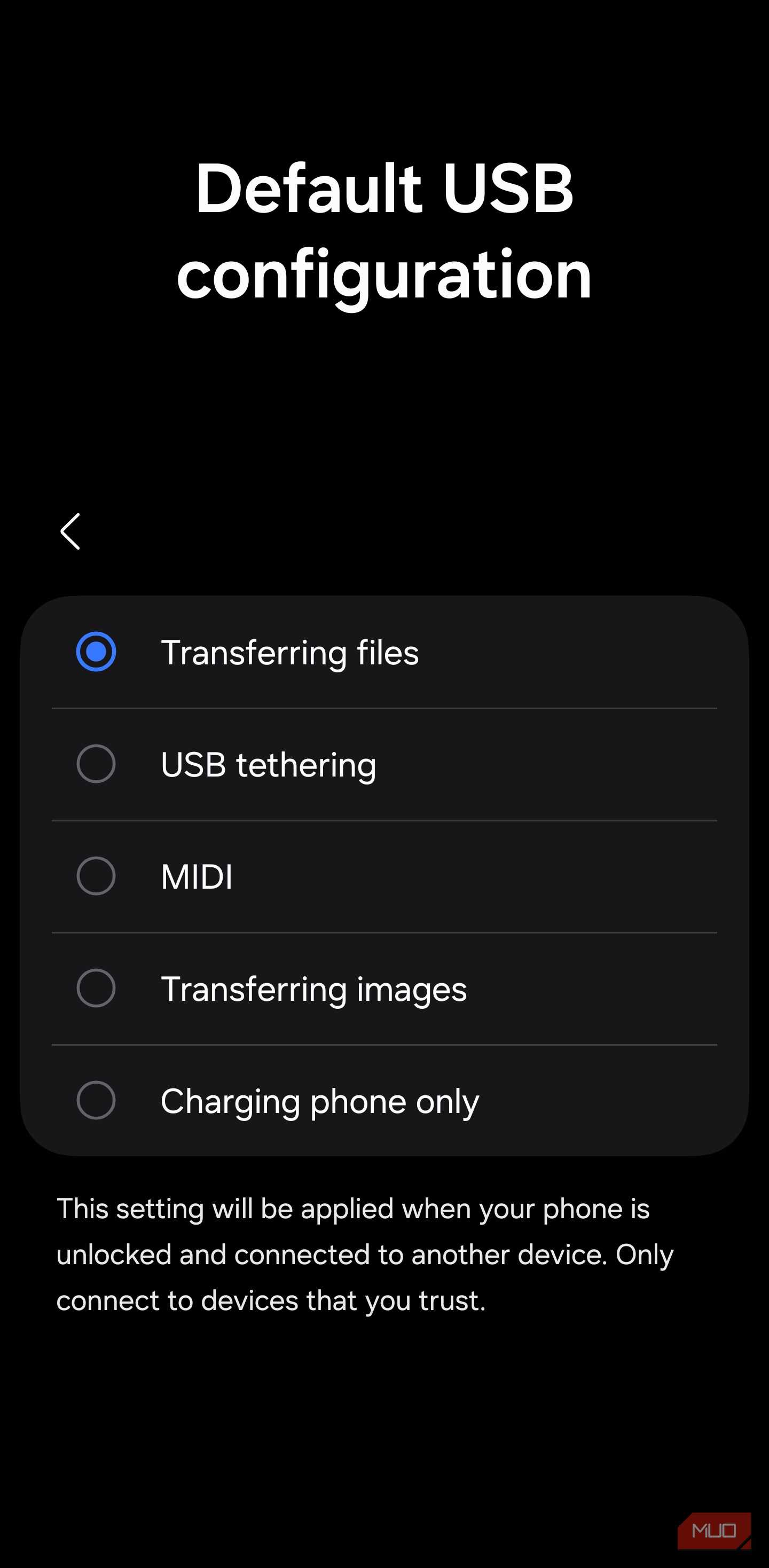 حالت انتقال فایل USB به‌عنوان حالت پیش‌فرض تنظیم شده است