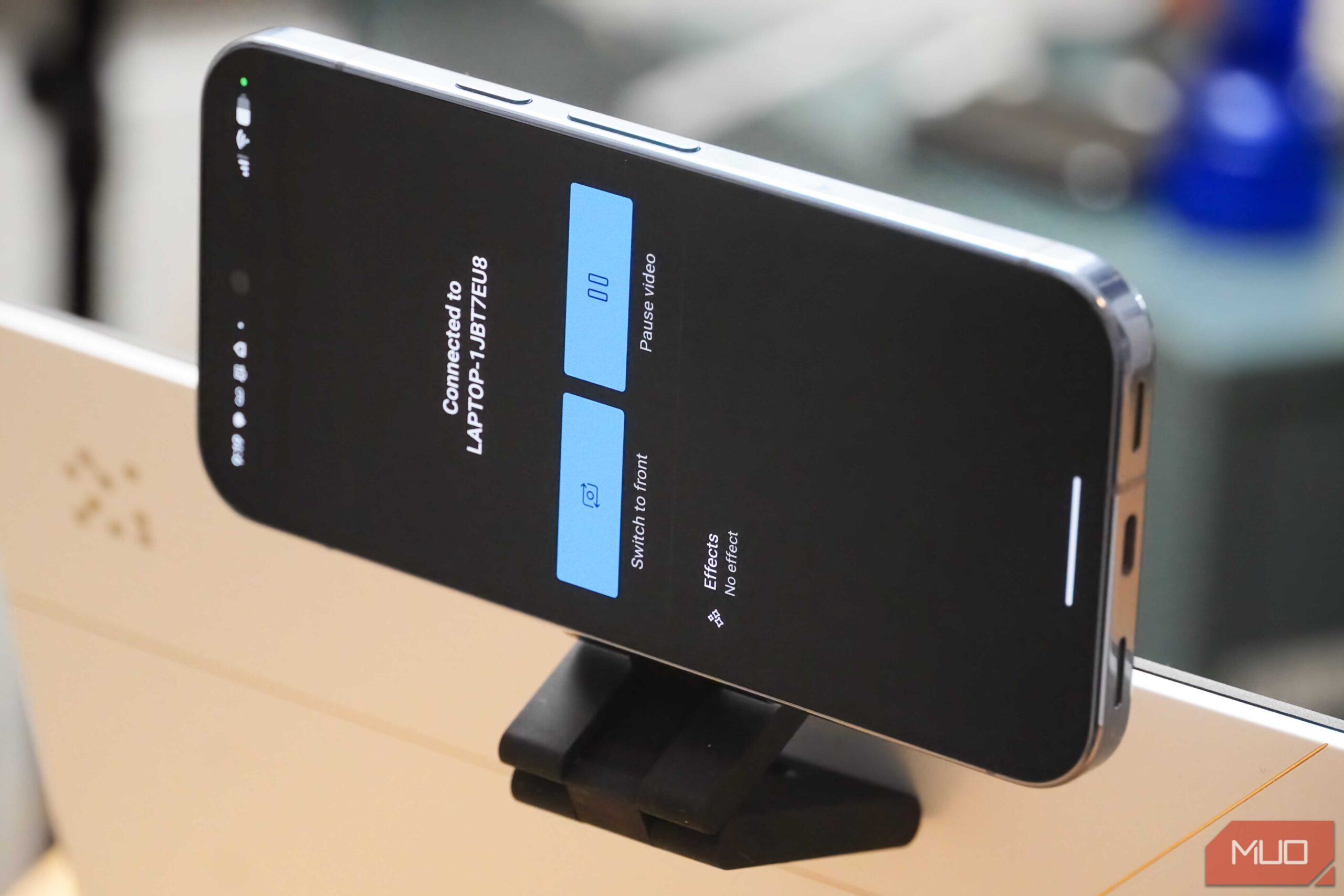 تنظیمات دوربین متصل بر روی یک Pixel 10 Pro.