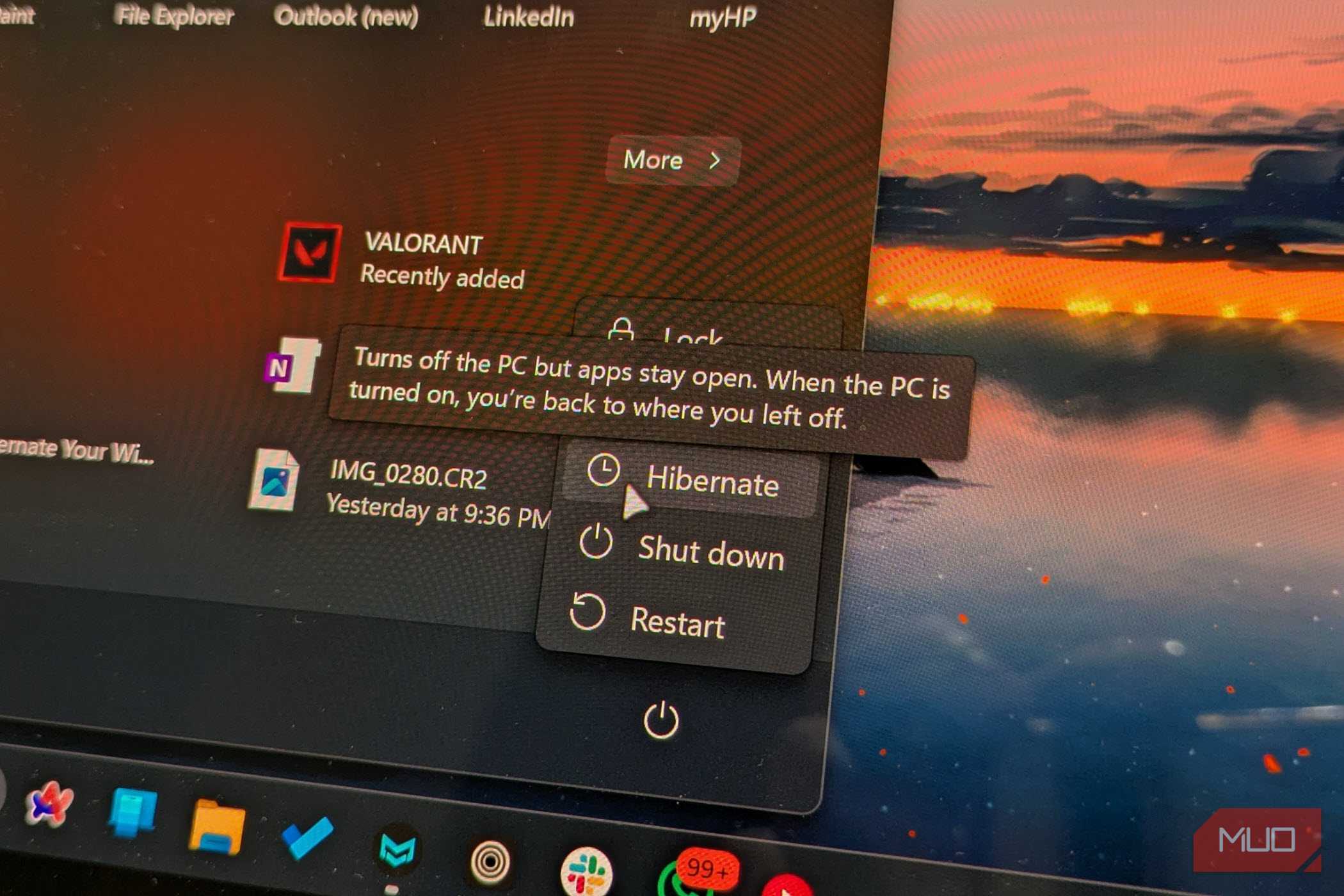 منوی توان ویندوز که گزینه Hibernate را نشان می‌دهد