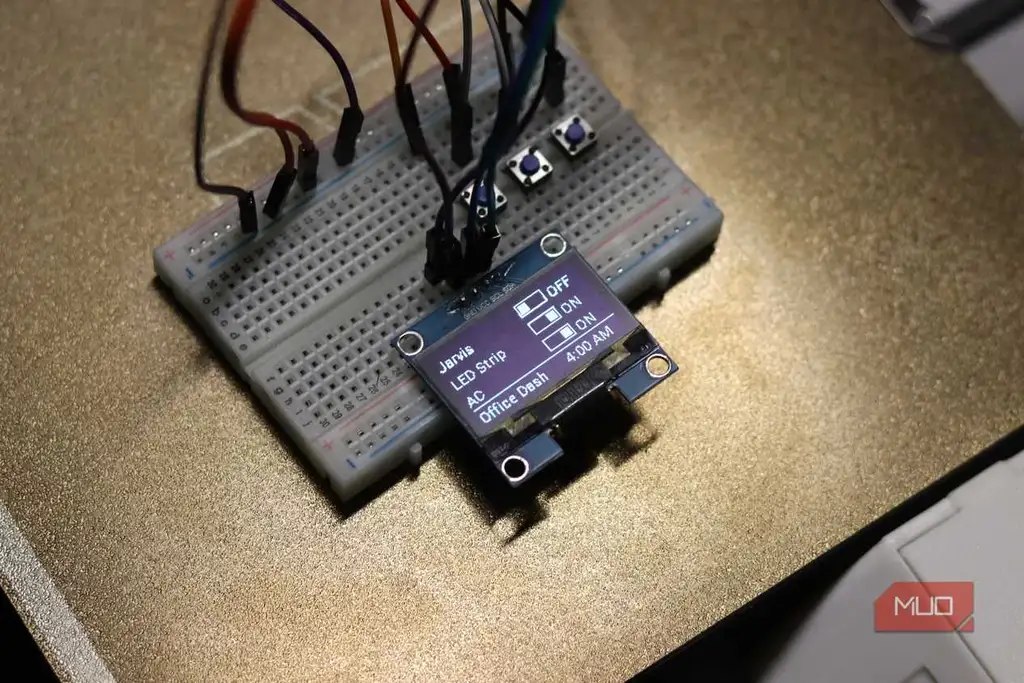 داشبورد خانه هوشمند مبتنی بر ESP32 روی صفحه پرینتر سهبعدی