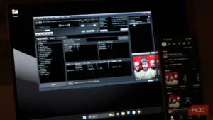 Winamp روی لپ تاپ Windows 11 و نمای برنامه موبایل
