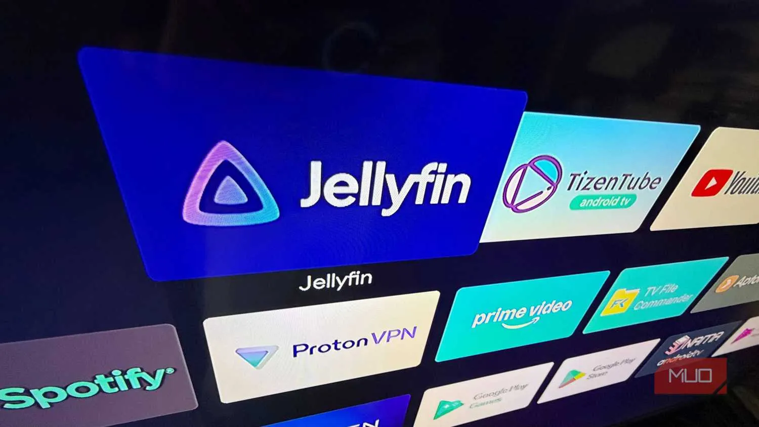 لوگوی برنامه Jellyfin در تلویزیون هوشمند