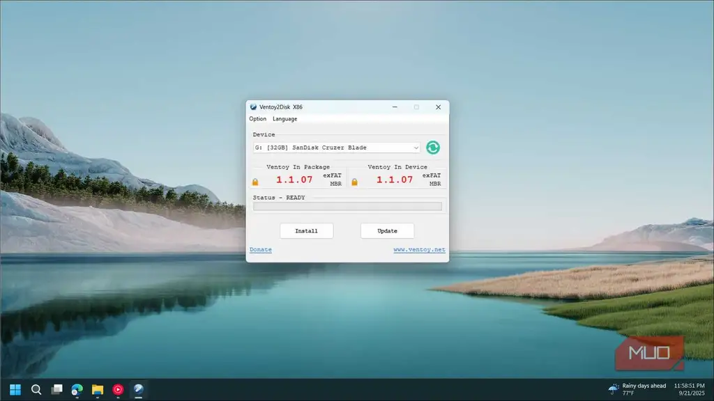 برنامه Ventoy در حال اجرا و انتخاب درایو USB در ویندوز ۱۱