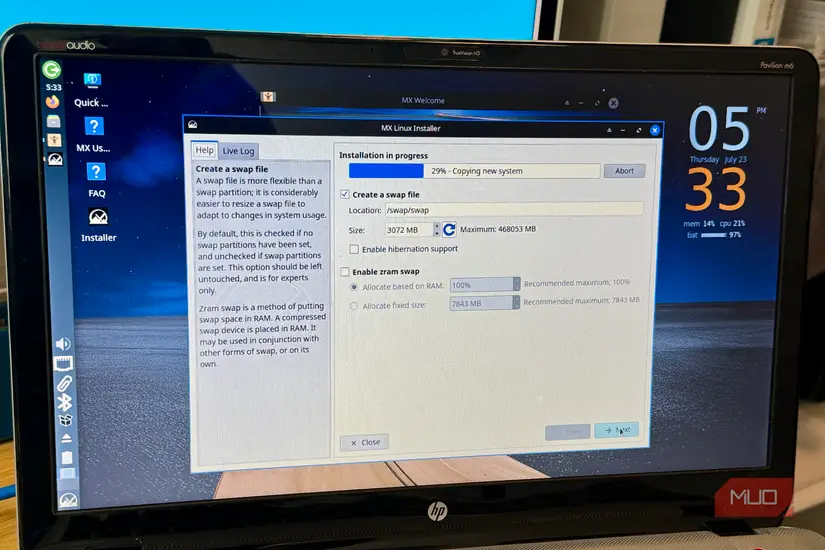 صفحه نصب MX Linux روی لپتاپ