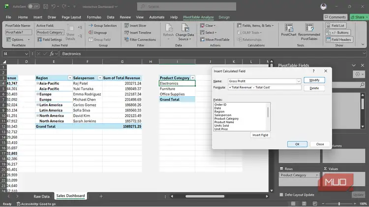 دو PivotTable در یک شیت اکسل با باز بودن پنل فیلدهای PivotTable و باز بودن پنجره Insert Calculated Field