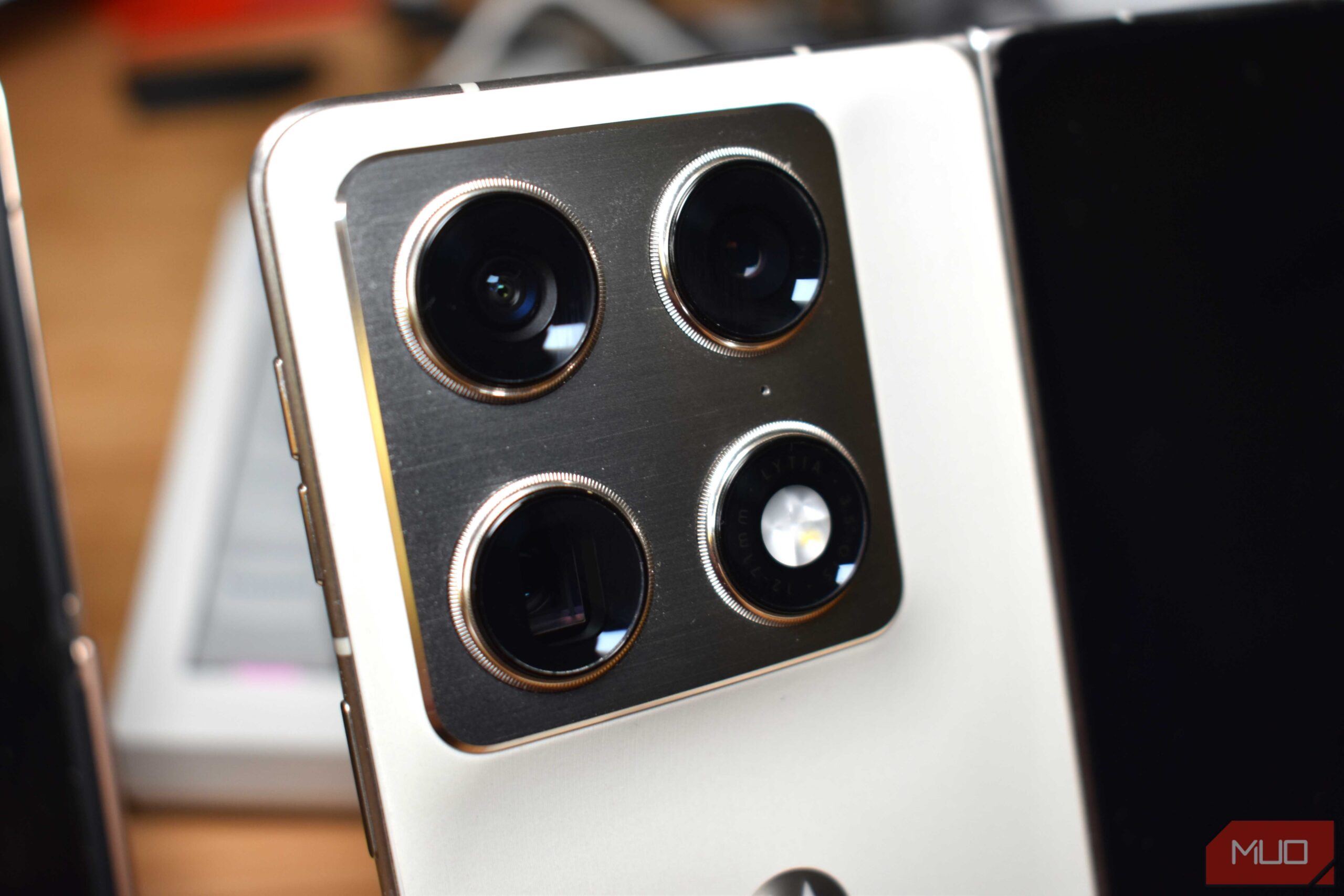 تصویری از motorola razr fold 2026 main camera housing