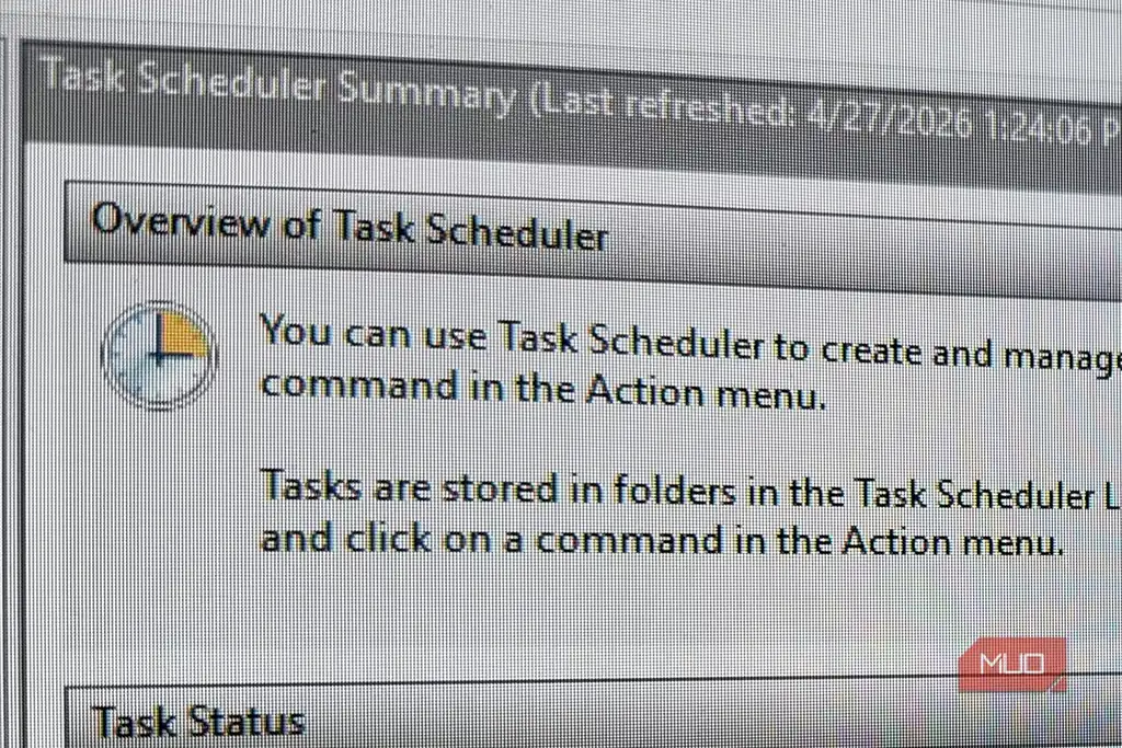 نمای کلی پنجره Task Scheduler در ویندوز با فهرست کارهای زمانبندیشده.
