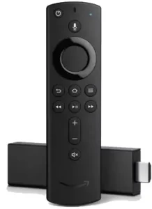 نمایی از Fire TV Stick 4K در کنار تلویزیون برای پخش ویدئوی 4K.
