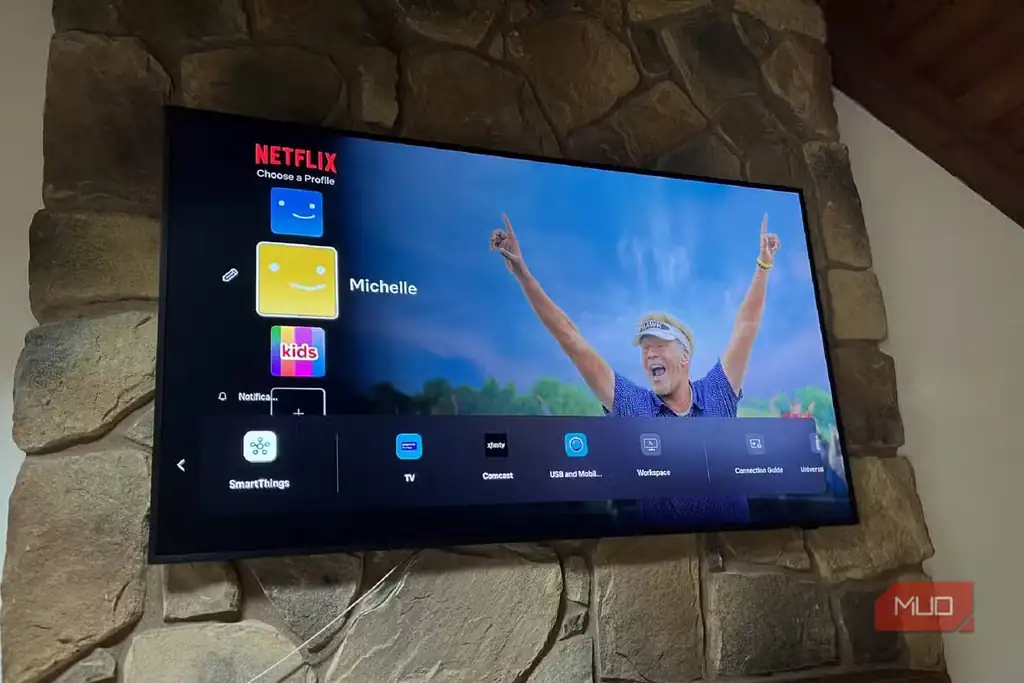 اپلیکیشن SmartThings روی تلویزیون Samsung Frame.