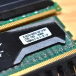 حافظه‌های DDR3 قدیمی با زمان‌بندی تأخیر روی مادربرد