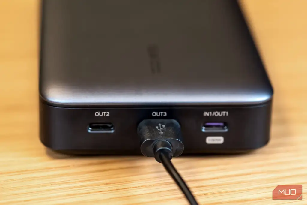 کابل متصل به درگاه USB-C پاوربانک Ugreen 100W 20000 میلیآمپرسساعت