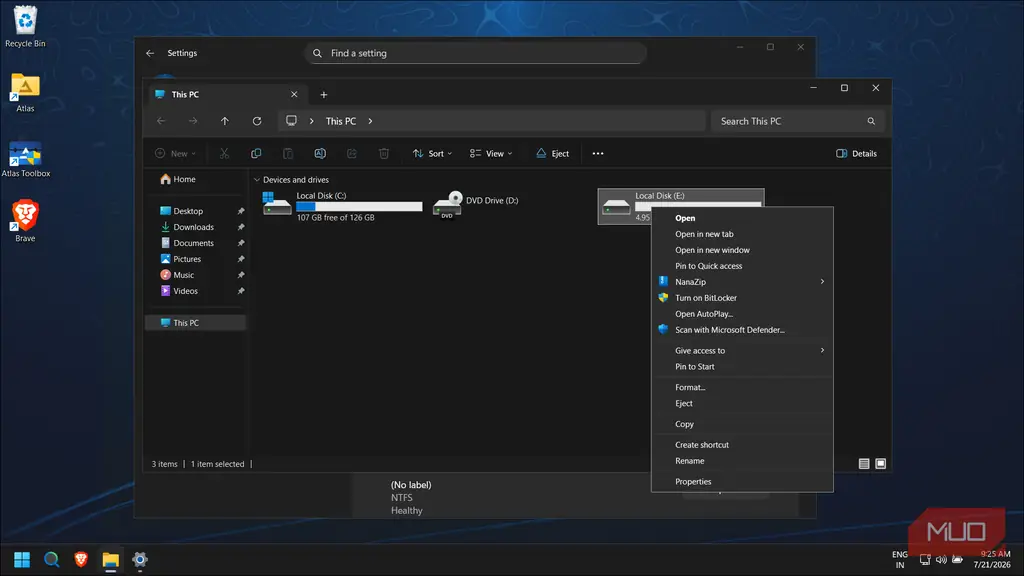 منوی زمینه فایل اکسپلورر ویندوز با گزینه Turn on BitLocker برای درایو مجازی