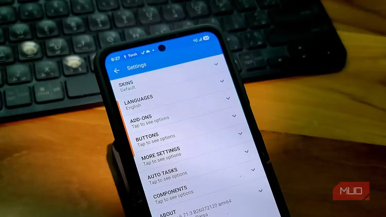 فهرست تنظیمات مدیر پرونده MiXplorer روی گلکسی Z Flip 6
