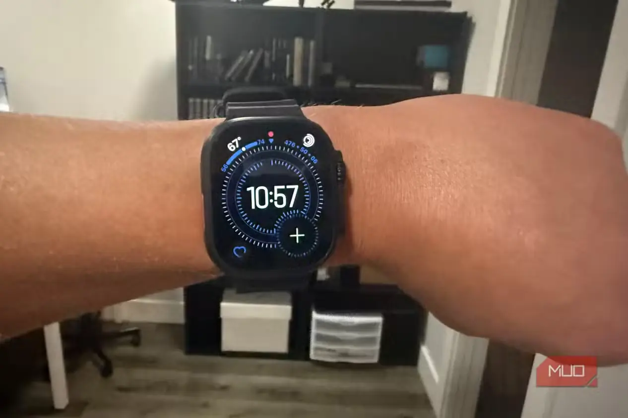 قالب ساعت ماژولار Apple Watch Ultra 3 روی مچ دست