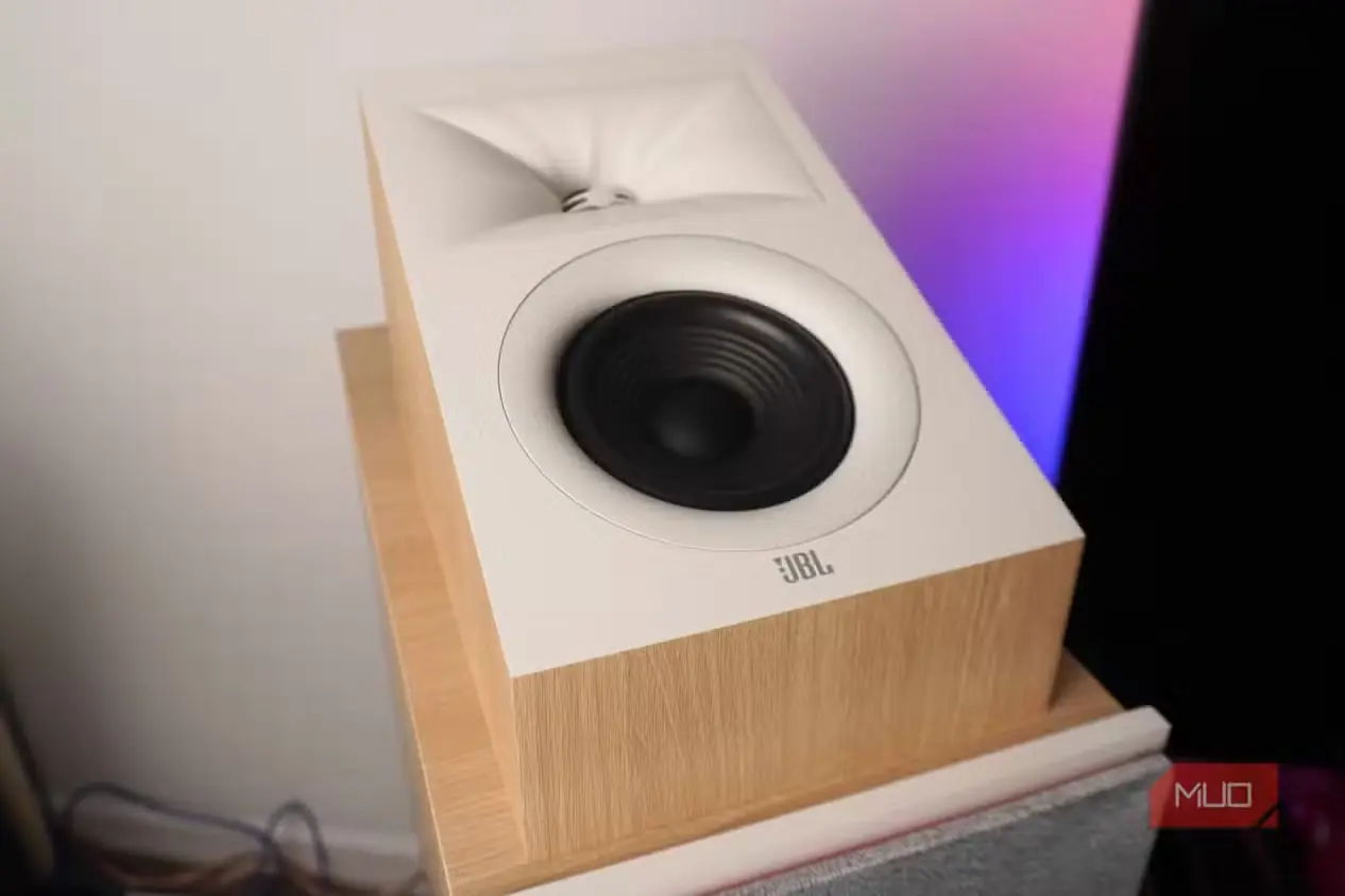 تصویر بلندگوهای ارتفاعی در مجموعه JBL Stage2