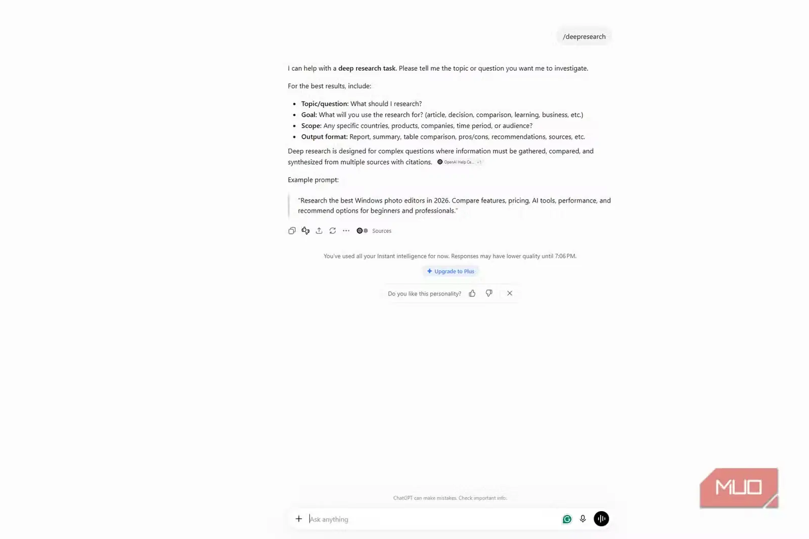 ChatGPT در حال توضیح نحوه ساختاردهی یک درخواست Deep Research، با یک درخواست نمونه که بهترین ویرایشگرهای عکس ویندوز در ۲۰۲۶ را مقایسه میکند