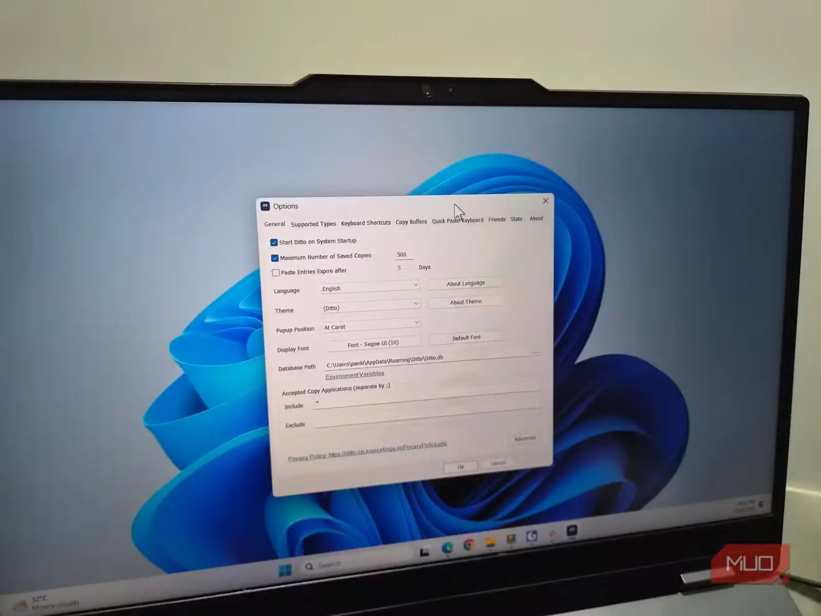 تنظیمات برنامهٔ مدیر کلیپبورد Ditto روی لپتاپ ویندوزی