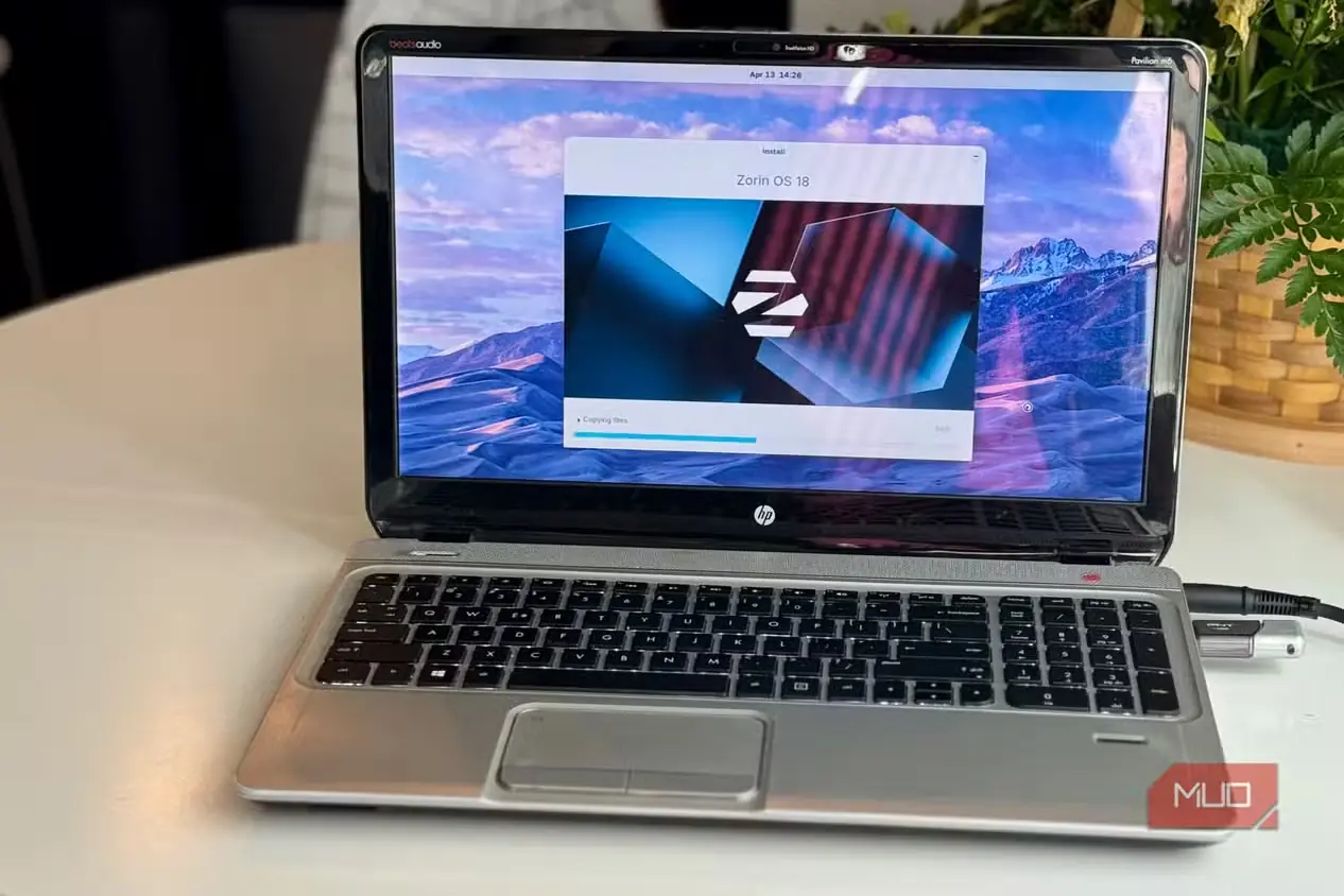 زورین اواس بر لپتاپ قدیمی HP