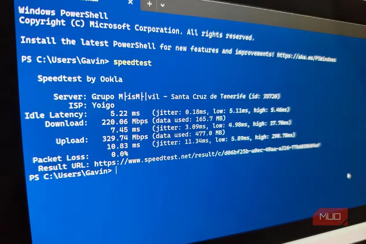 اجرای Speedtest شرکت Ookla در ترمینال PowerShell ویندوز با نمایش نتایج
