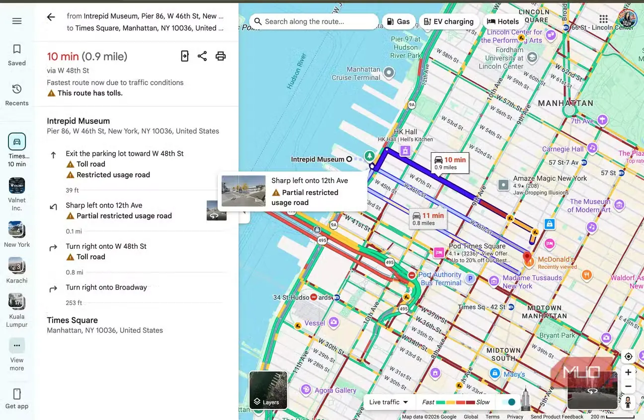 جزئیات مسیر نقشه گوگل برای رانندگی دهدقیقهای از خیابان W 48th St، با پنجره نمای خیابان برای پیچ به خیابان 12th Ave