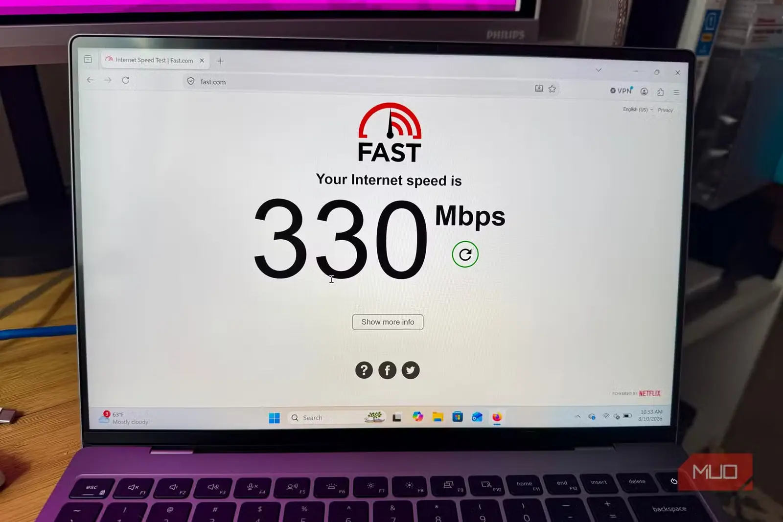 سرخط ۳۳۰ مگابیت بر ثانیه در سایت Fast.com