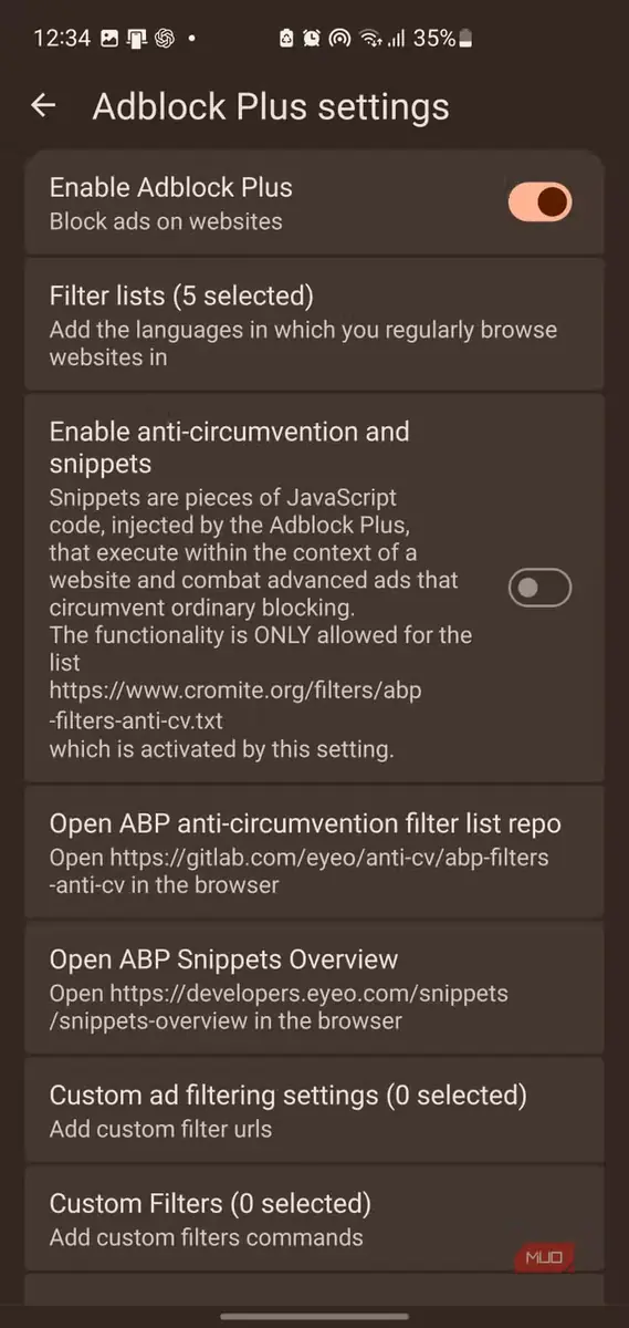 منوی تنظیمات Adblock Plus روی دستگاه موبایل