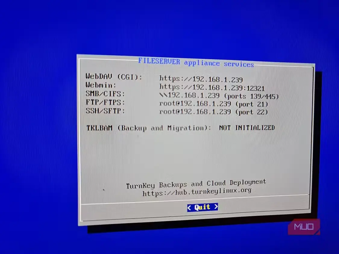 صفحه ConfConsole نرمافزار TurnKey Linux پس از نصب موفق روی اینتل NUC