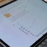 من با این اپلیکیشن یادداشت‌برداری از دانشگاه جان سالم به در بردم و سرانجام روی اندروید در دسترس است