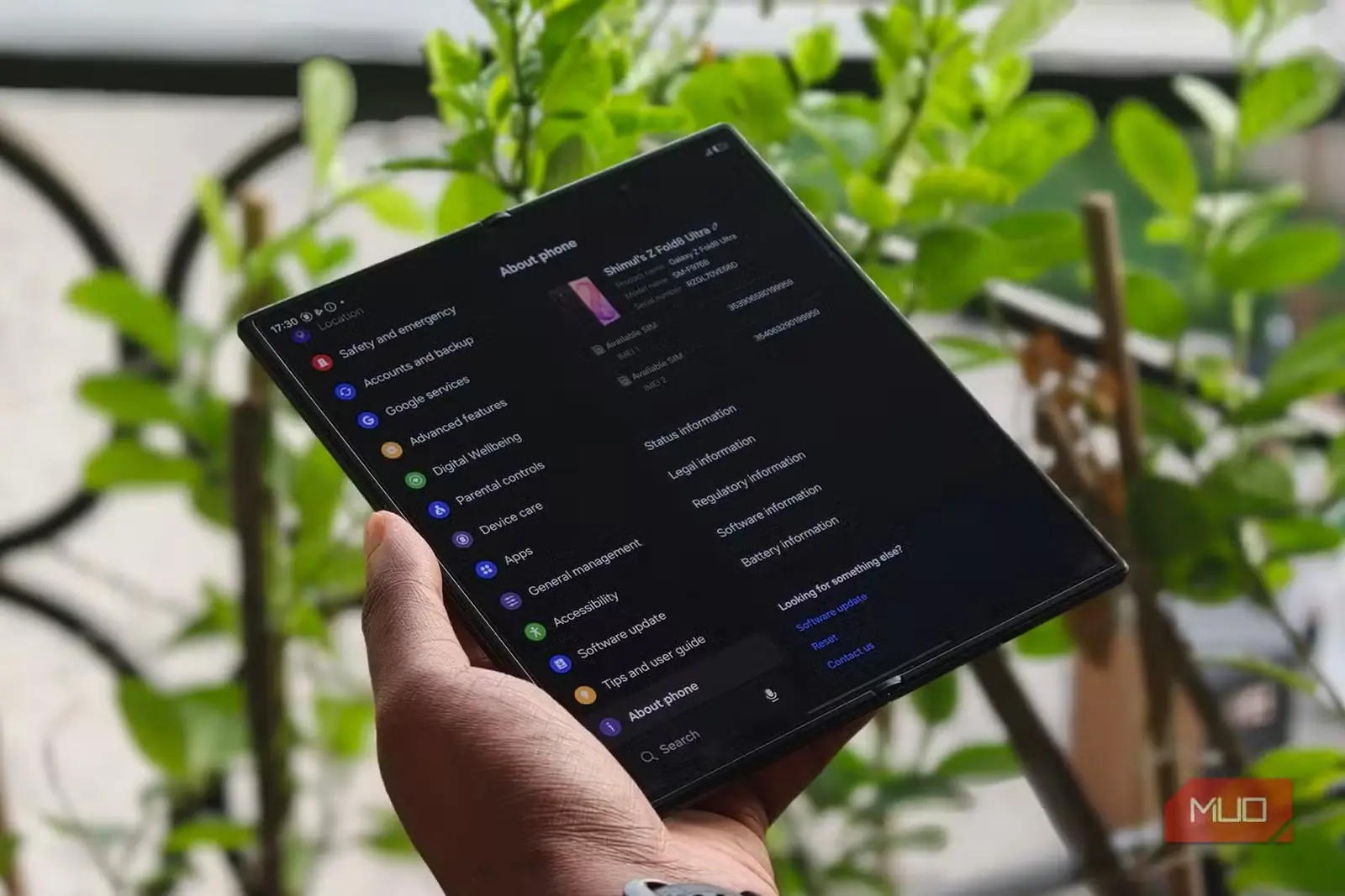 صفحه درباره تلفن در Samsung Galaxy Z Fold 8 Ultra