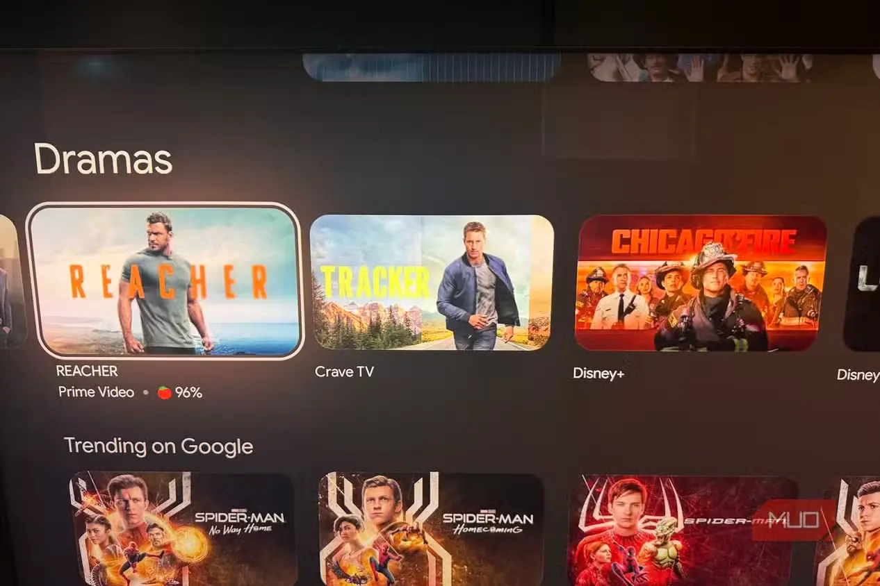 تلویزیون Sony Bravia 9 miniLED که سریالهای پیشنهادی از سرویسهای اشتراکی من را نمایش میدهد