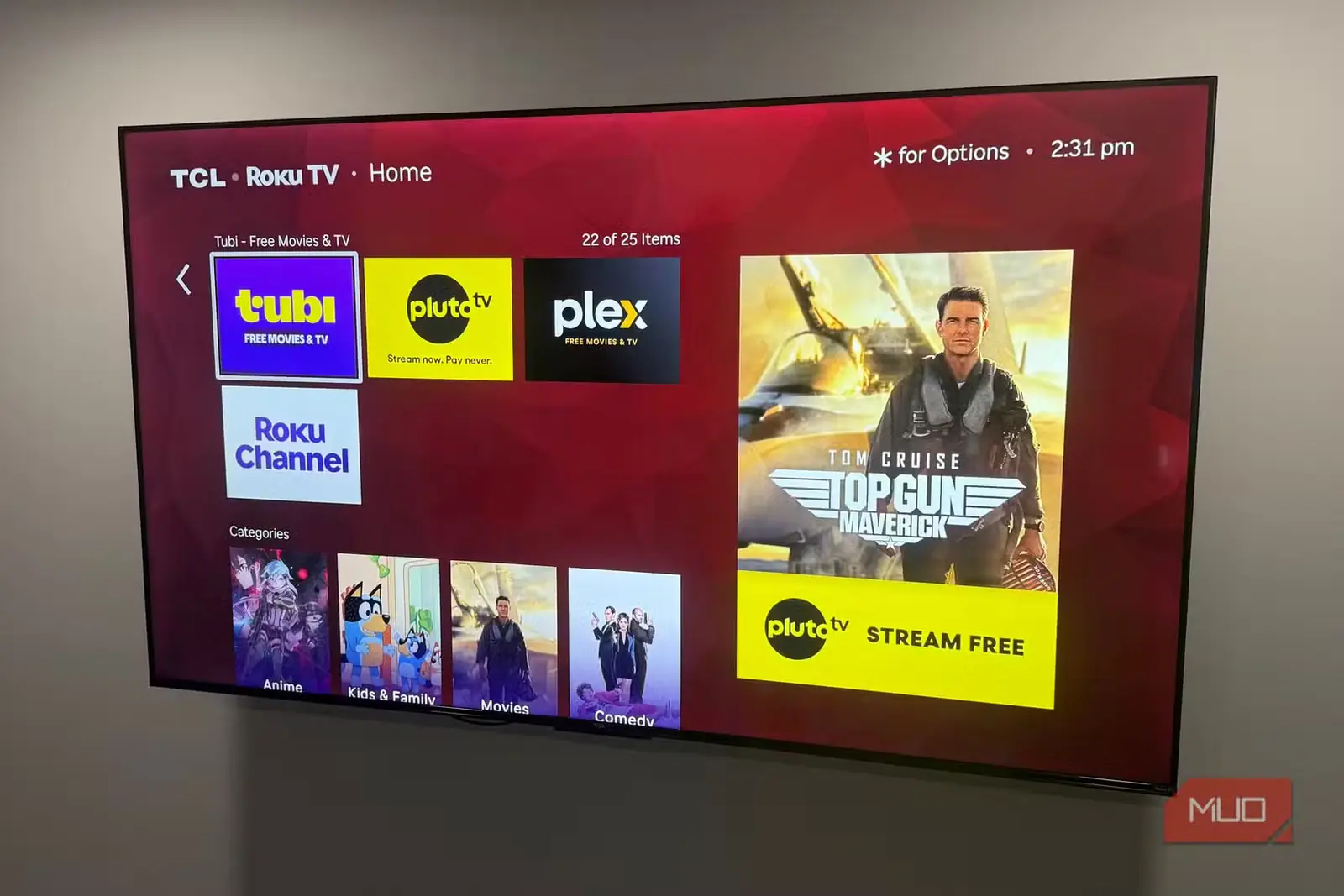 تلویزیون هوشمند TCL با اپلیکیشنهای گوناگون استریم در حال نمایش