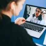 این ایراد اشتراک‌صفحه‌نمایش بی‌ضرر را به تسخیر دستگاه تبدیل کرد — هم اکنون زوم را به‌روزرسانی کنید