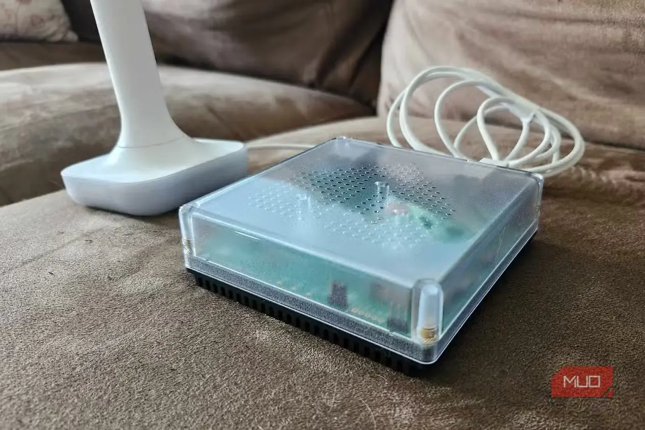 نمای جلوی Home Assistant Green