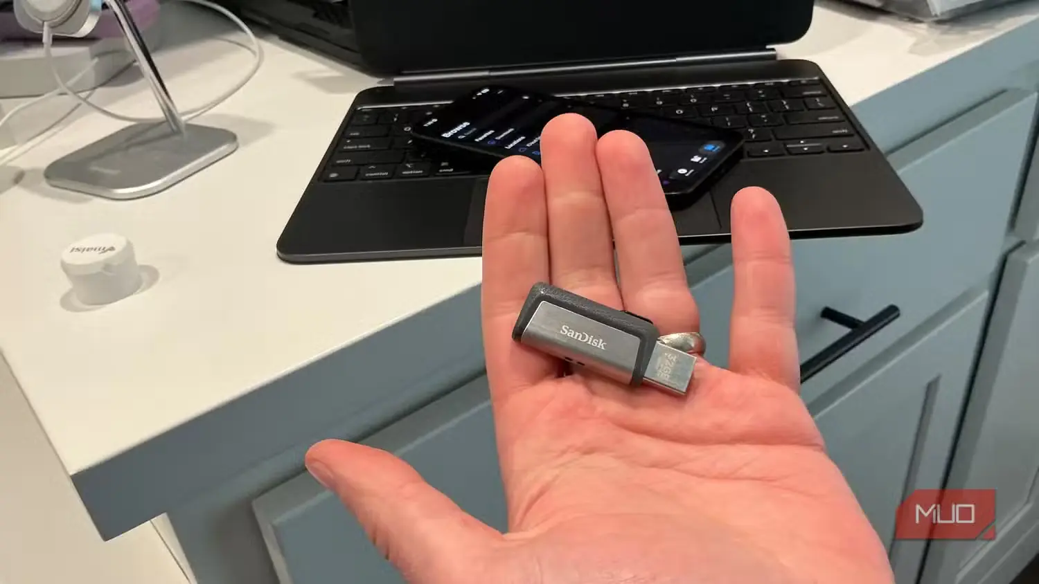 فلشدرایو سندیسک با اتصال دوگانهٔ USB-C و USB