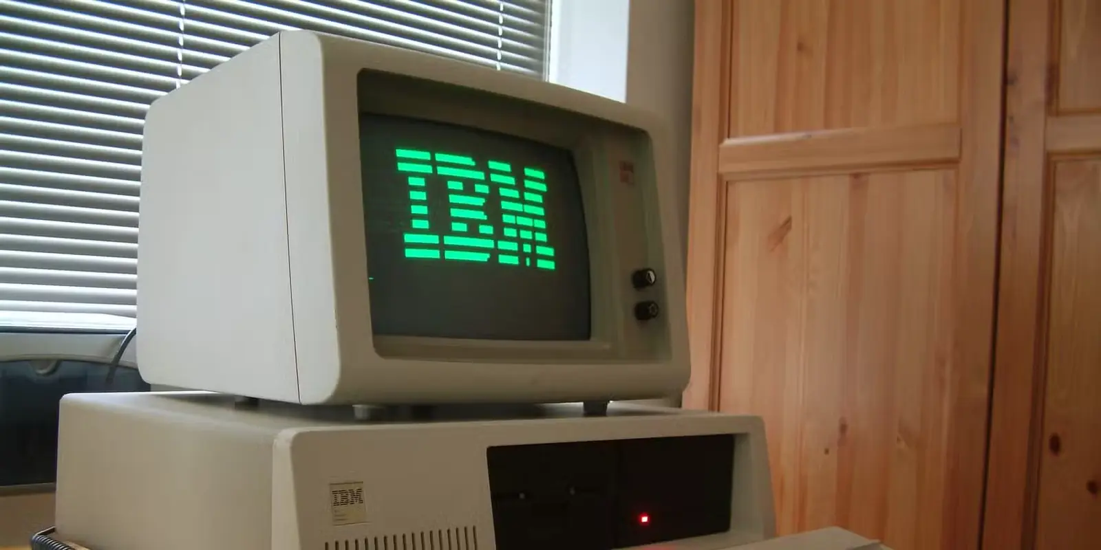 رایانه شخصی اولیه IBM