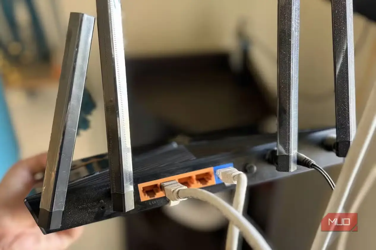 بخشی از رک روتر TP-Link