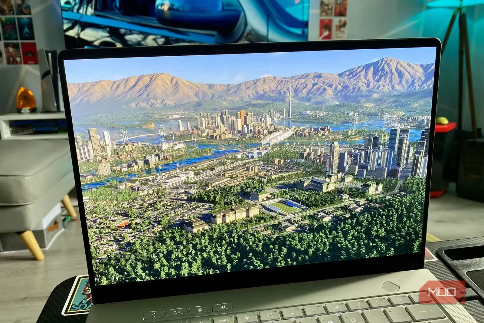 بازی سیتیز: اسکایلاینز ۲ روی لپتاپ گیمینگ ROG Zephyrus G14