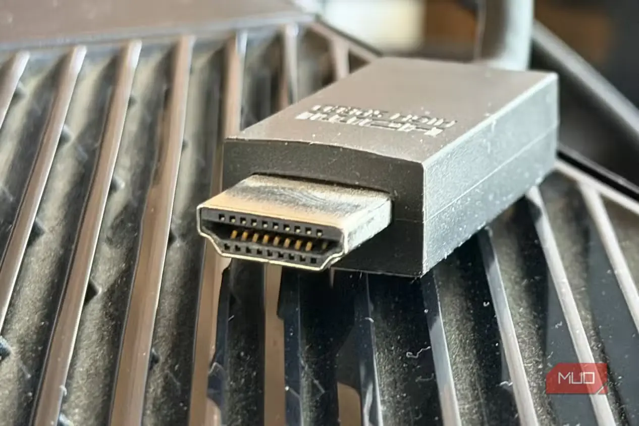 رابط بزرگ و حجیم کابل HDMI