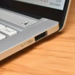 سریع‌ترین درگاه USB رایانه که به بهای افت شدید سرعت دیگر درگاه‌ها تمام می‌شود