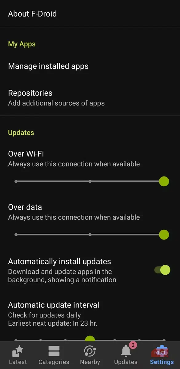 صفحه تنظیمات برنامه F-Droid در گوشی اندرویدی