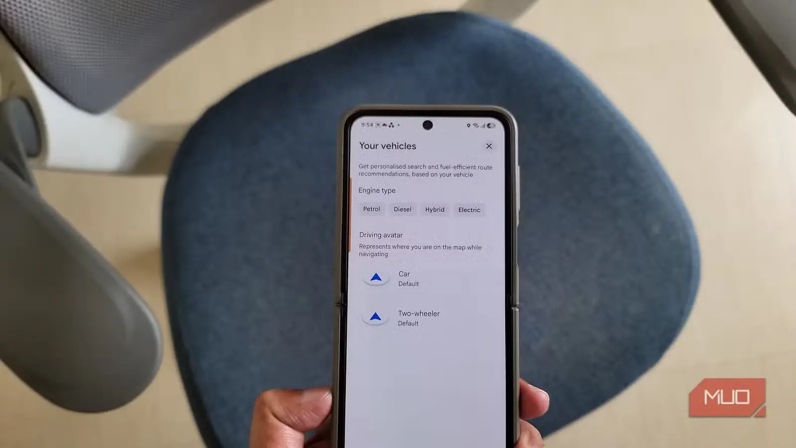 صفحه تنظیمات وسایل نقلیه در Google Maps با گزینههای نوع موتور و نماد رانندگی
